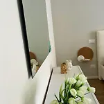Wood & White 巴勒莫